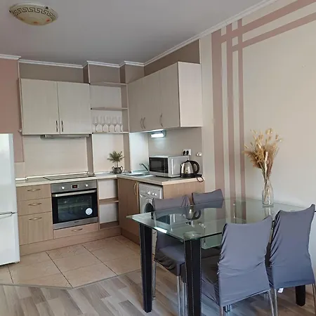 In Admiral Plaza Apartament *