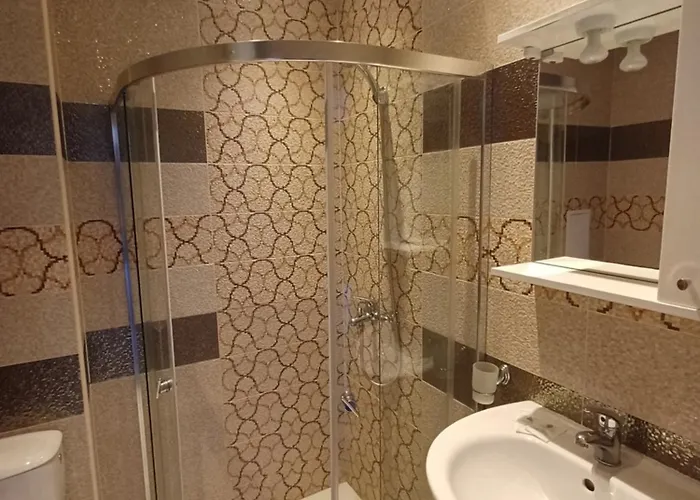 Admiral Plaza Premium *