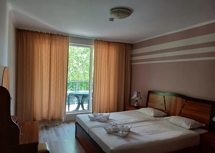 Admiral Plaza Premium * 阳光海滩