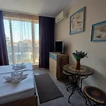 Admiral Plaza Premium *